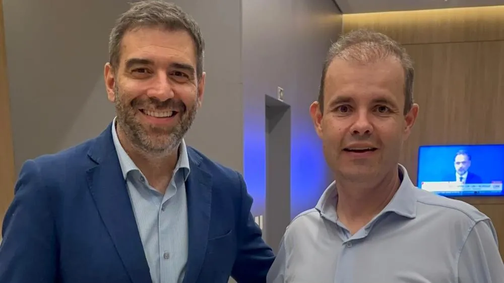 Neto da Multiloja e Denian Couto consolidam aliança e ampliam força política na Grande Curitiba